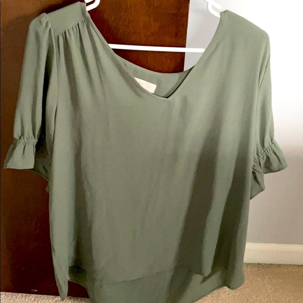 Short sleeve blouse